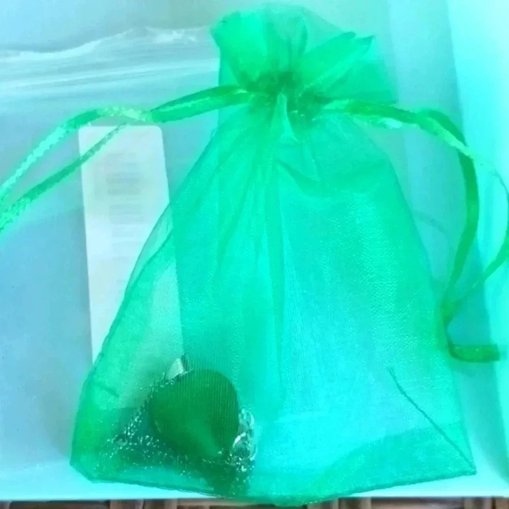 St. PATTY heart. 18 inch stainless steel necklace n charm..NWT - Picture 4 of 4